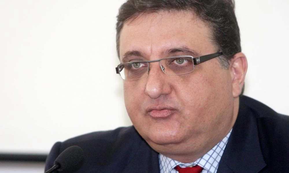 Κορονοϊός -Εξαδάκτυλος: To 40-60% όσων εισέρχονται στις ΜΕΘ δεν τα καταφέρνουν